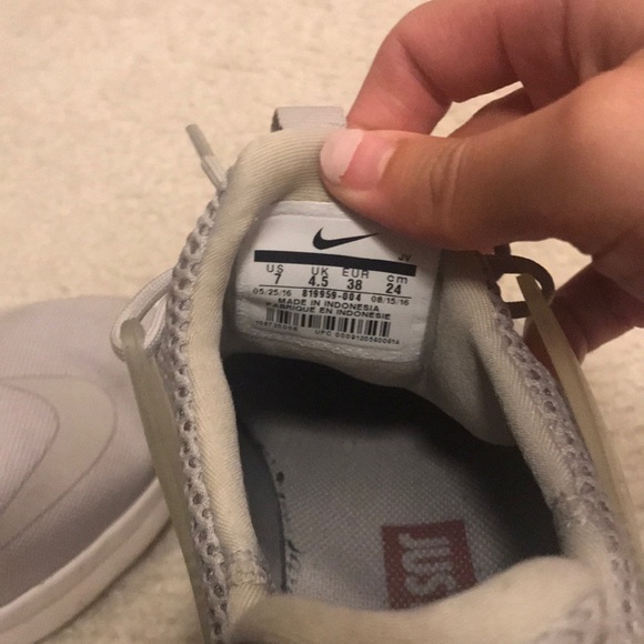 Nike DARWIN sneakers size 7 grey/rose gold - Picture 5 of 5